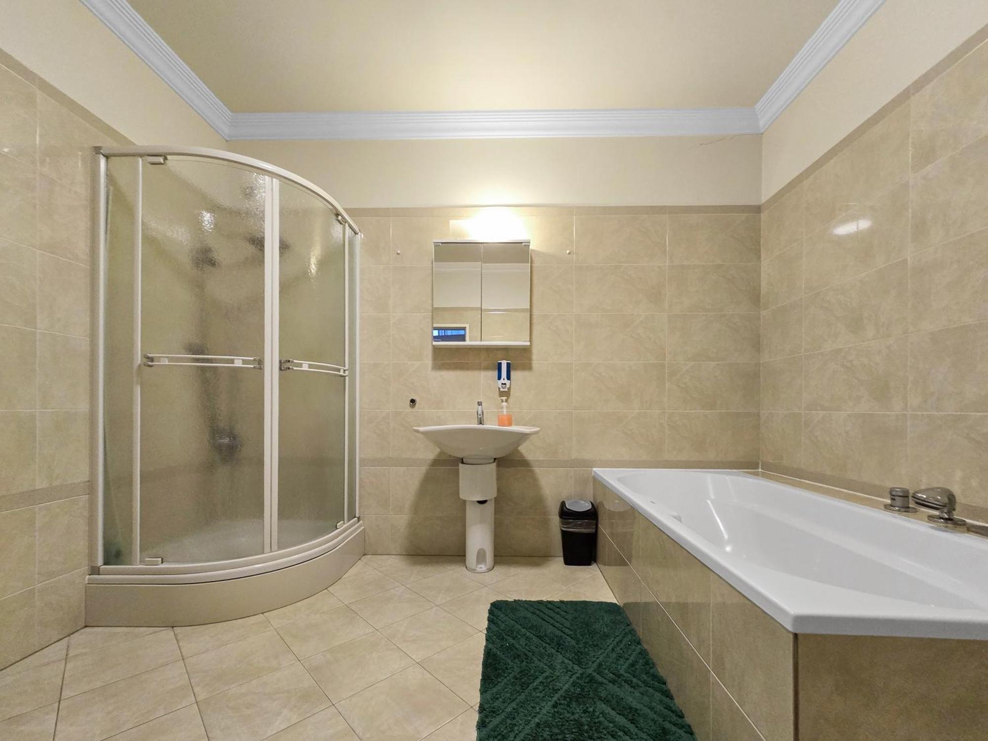 King-Size Comfort In Three Bedrooms ウィーン エクステリア 写真